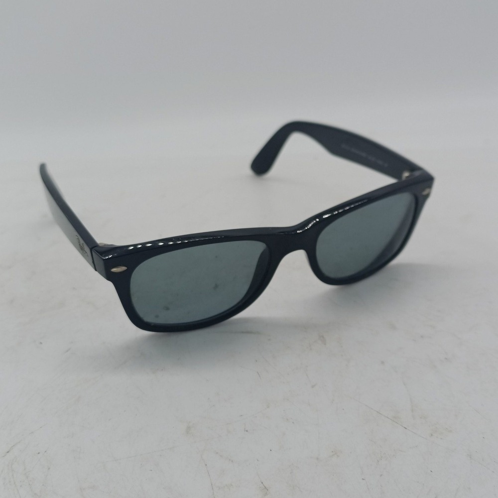 Ray-Ban RB2132 New Wayfarer Black 901/58 52-18 Italy Frames Only 031